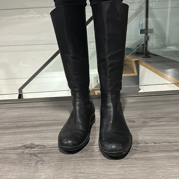 【ドーナッツ】PRADA Leather Boots 36 Prada Leather Boots | Saks Fifth Avenue